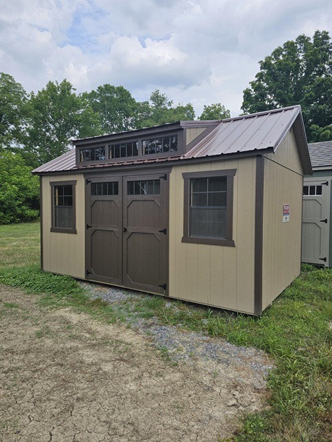 10x16 Utility with Dormer Package