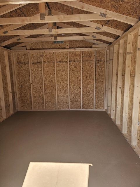 10x12 utility inside