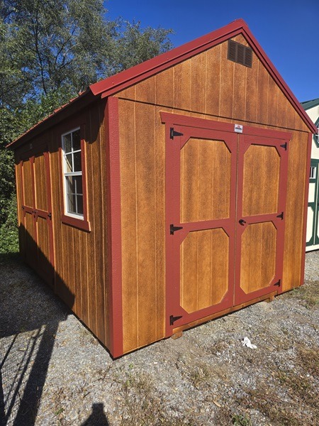 10x14 utility with roof pitch
