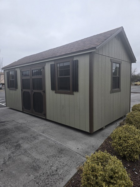 10x20 utility