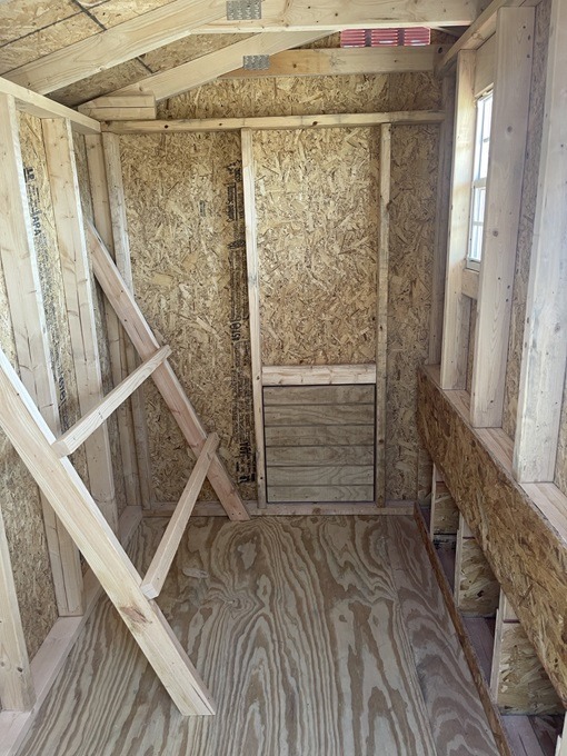 6x8 chicken coops inside view