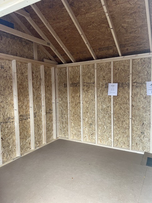 10x12 utility with dormer inside
