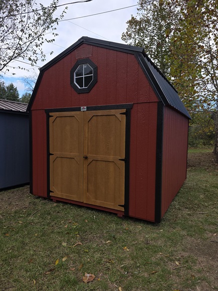 red lofted barn