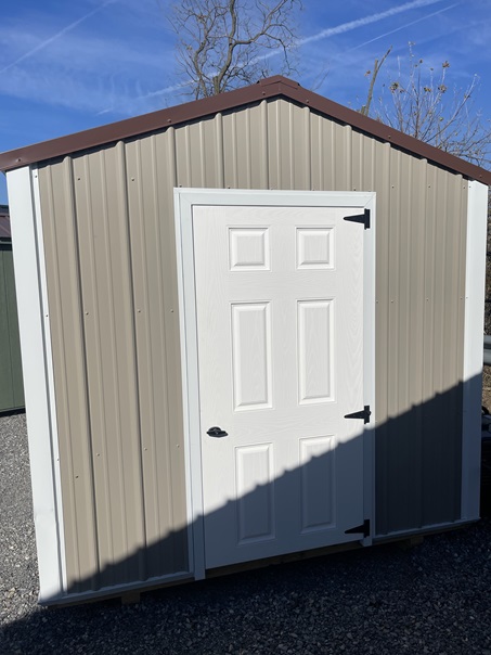 8x8 utility with metal siding