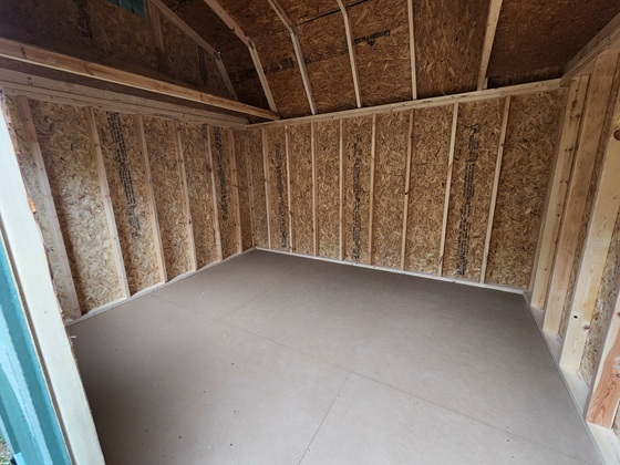 10x12 lofted barn inside