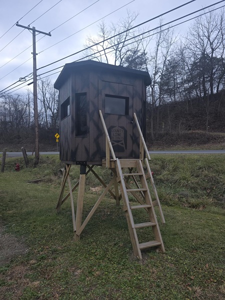 deer blind with steps for sale