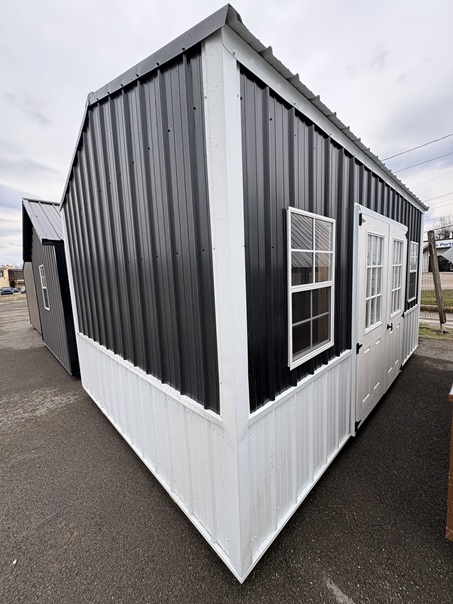 10x16 utility with metal siding