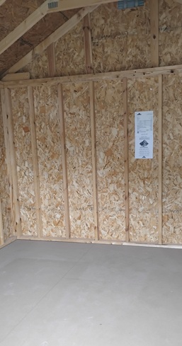 12x12 utility with multiple windows