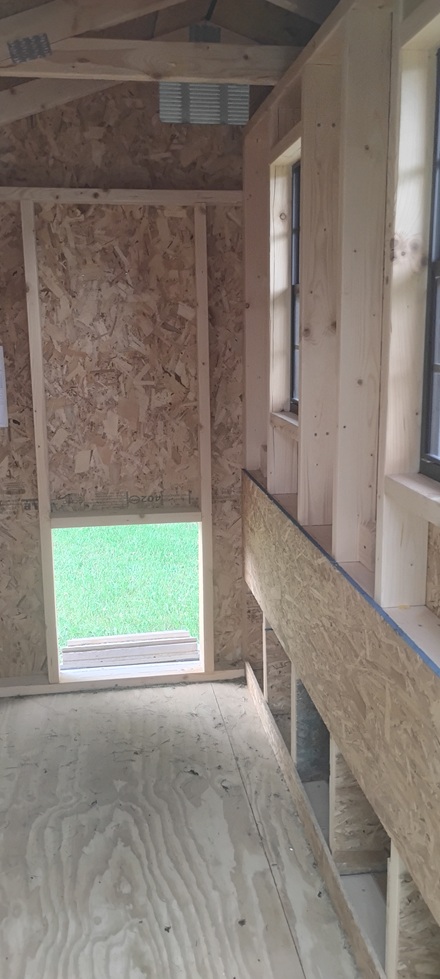 8x8 chicken coop with windows
