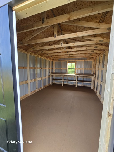12x16 utility with workbench inside