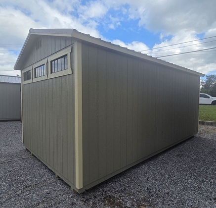 12x20 utility with 8 foot walls and painted trim