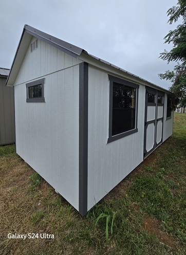 10x20 utility
