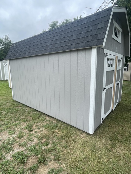 10x14 lofted barn with double doors and windows for sale in Maryland