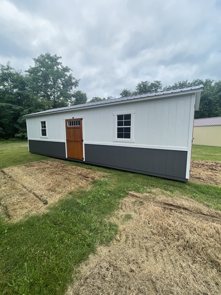 huge 12x32 utility building with 8 foot walls for sale in Hagerstown MD
