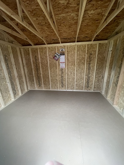 10x12 utility with 7 foot walls look inside