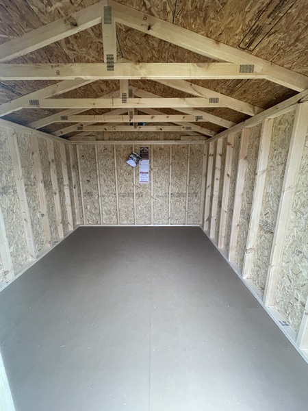 10x12 utility look inside