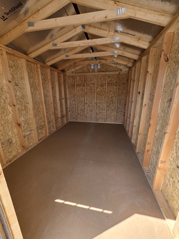 8x12 utility look inside