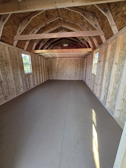 10x20 lofted barn with double doors with windows